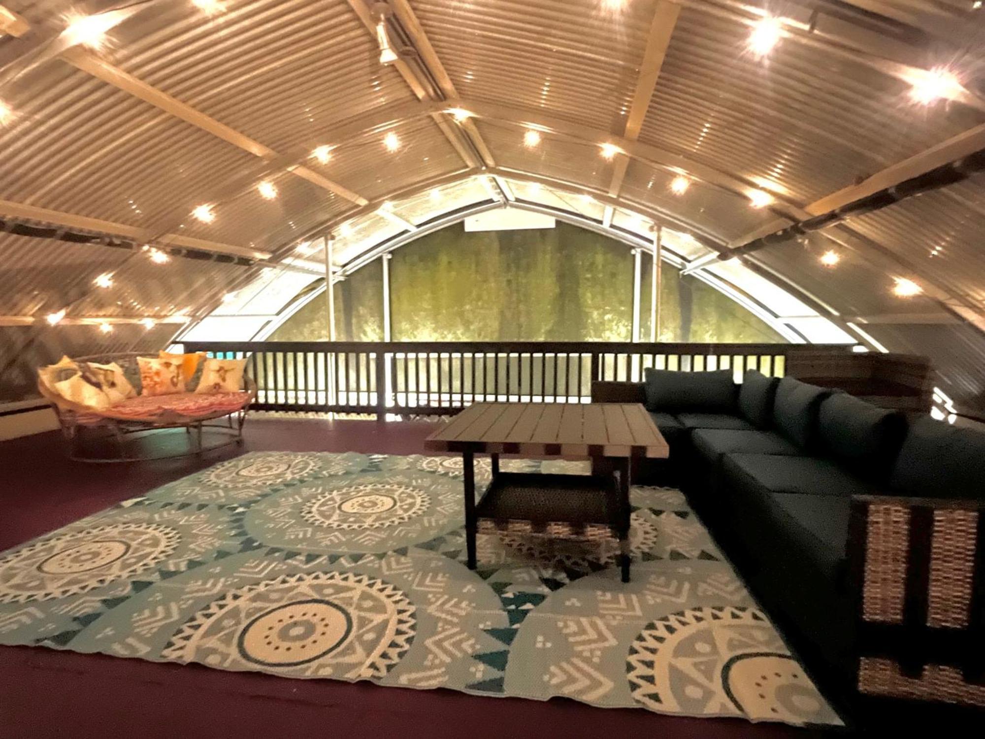 Séjour chez l'habitant Off-grid Getaway With Ocean Views In Paradise